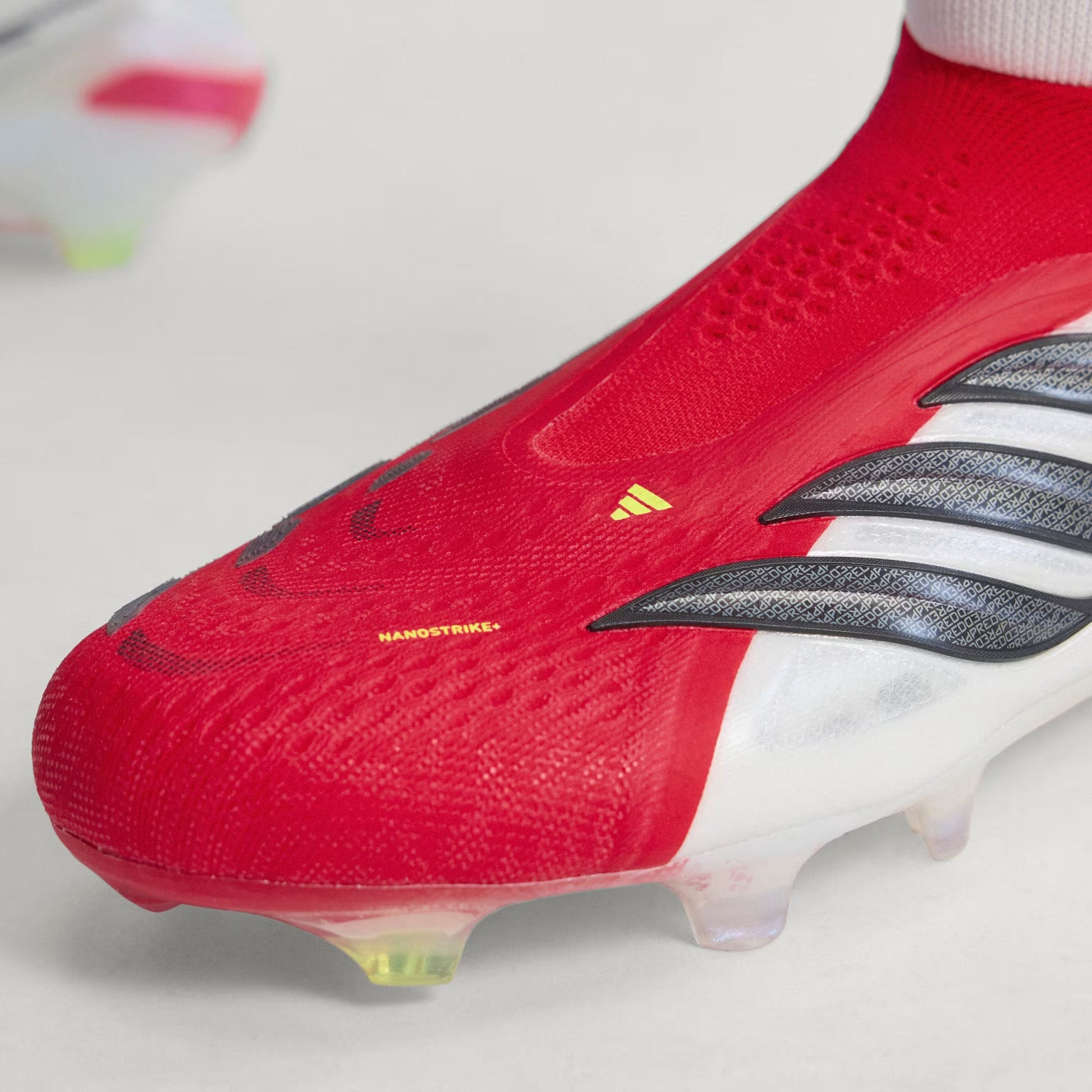 Predator Elite Laceless FG 'Born For Goals'