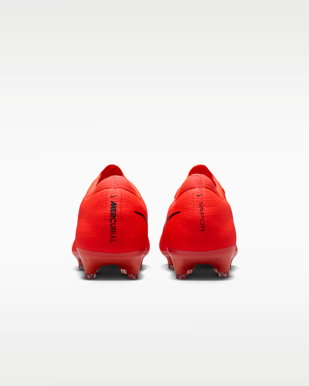 Vapor 17 Elite AG - Break 'Em Pack